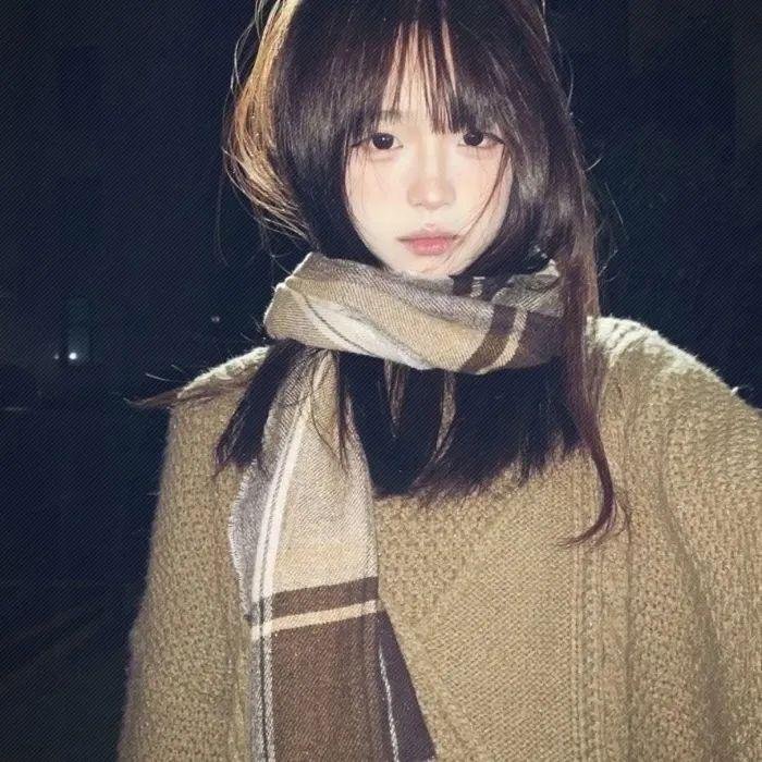 驼背人与舞女
